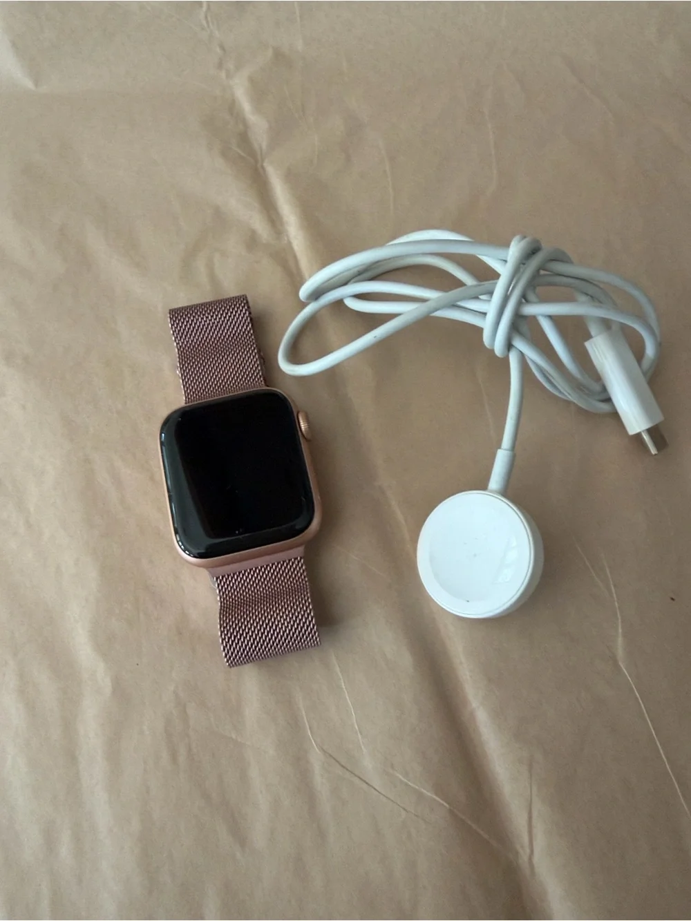 Apple Rose Gold Smartwatch with Rose Gold Milanese Band